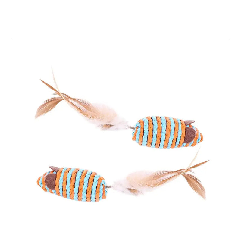 Ratones de sisal con plumas 2 Un