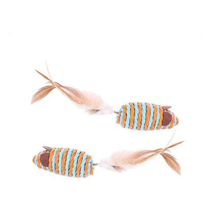 Ratones de sisal con plumas 2 Un